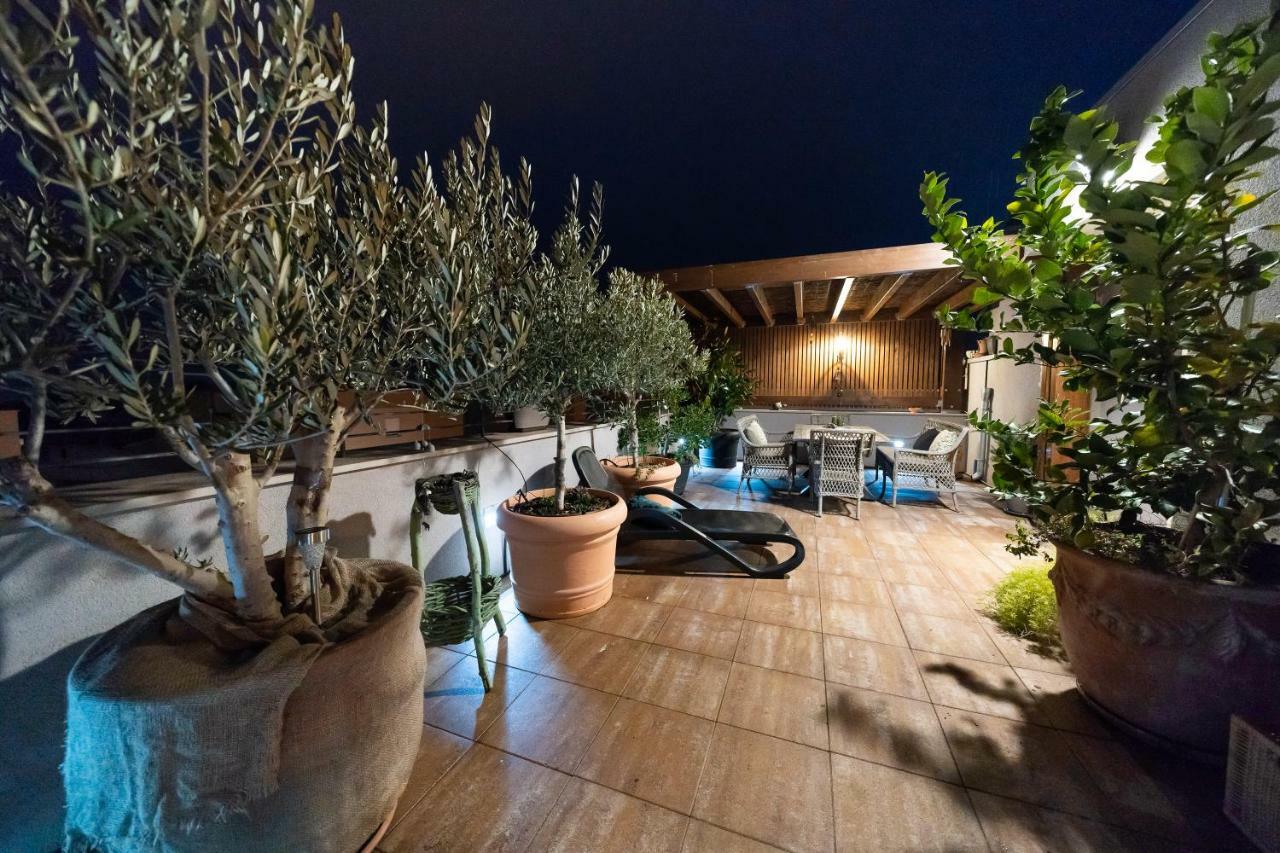Apartment Garden Terrace Zadar Ngoại thất bức ảnh