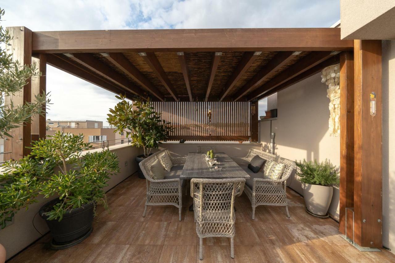 Apartment Garden Terrace Zadar Ngoại thất bức ảnh